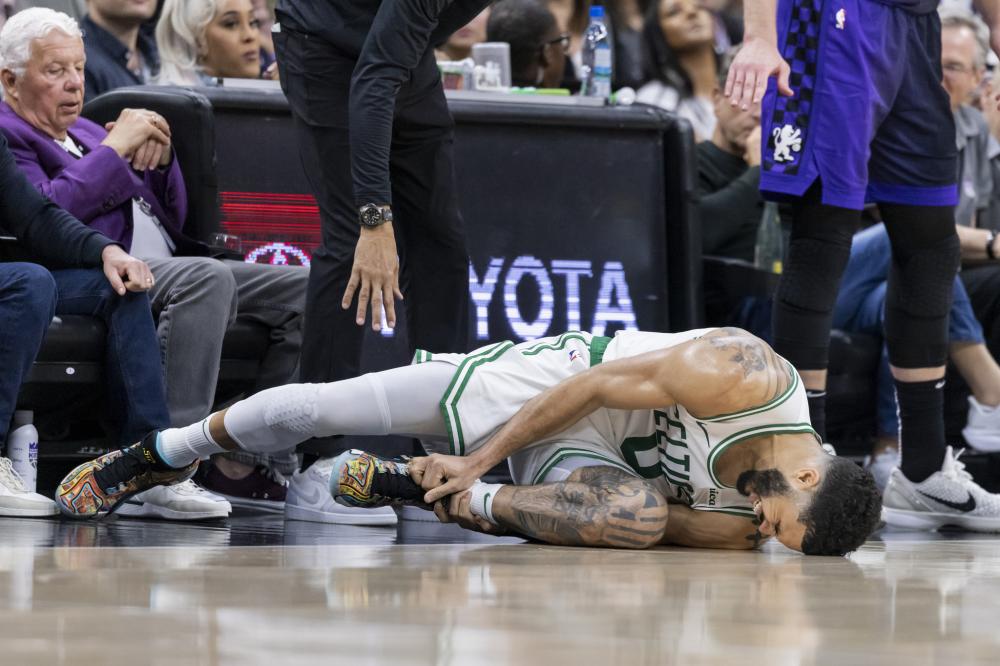 更展现了平 更展现了平