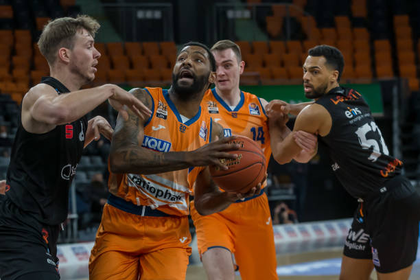 虽然数据倾 虽然数据倾