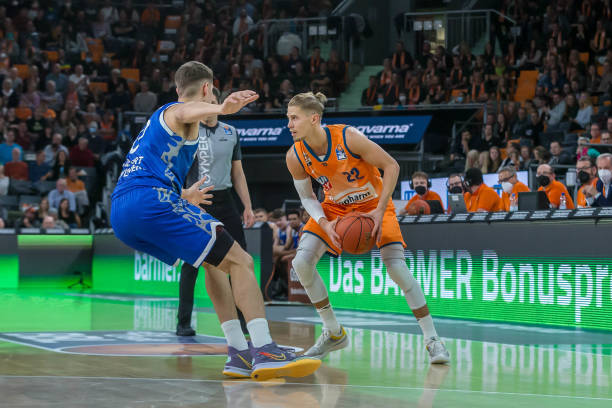 给予足够的 给予足够的